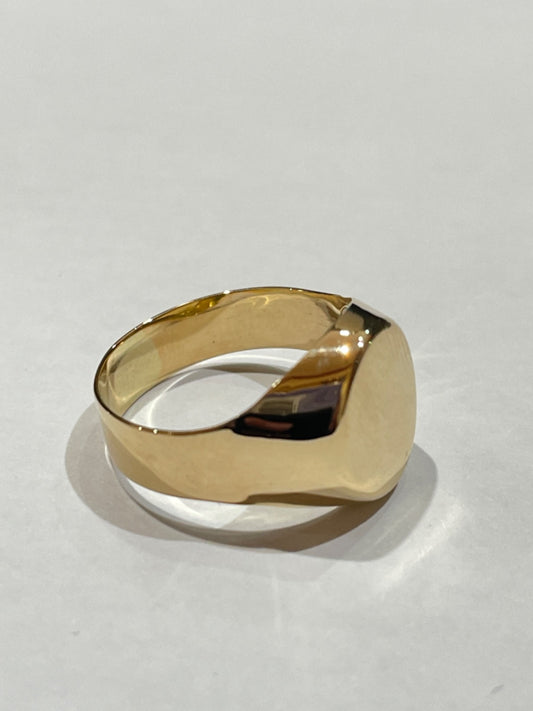 18K Yellow Gold Oval  Ring