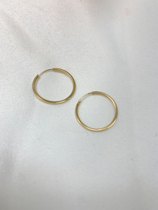 18K Yellow Gold  Earring