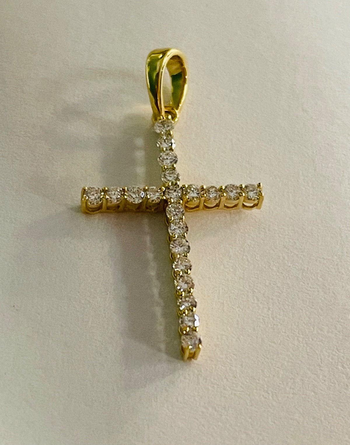 14K Yellow Gold  Pendant with Diamond