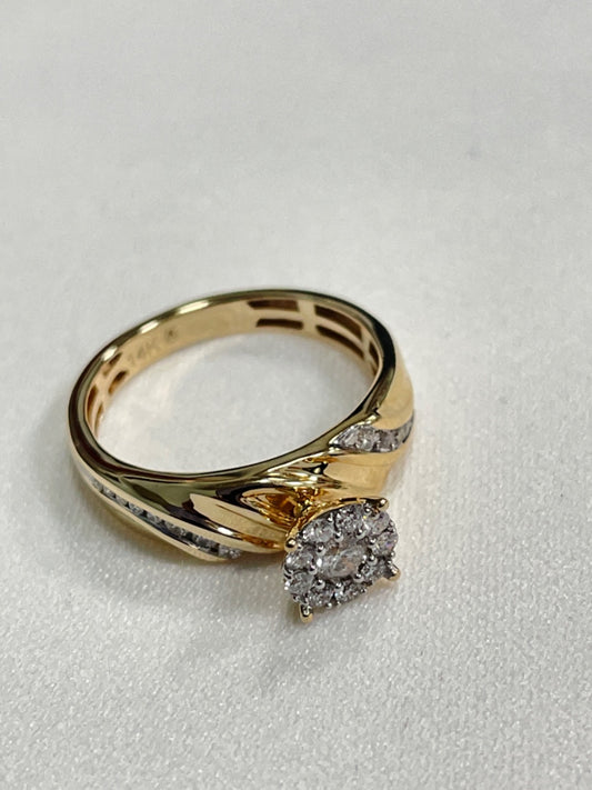 14K Yellow Gold  Ring with Diamond