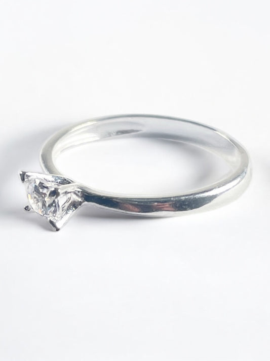 White Silver  Ring with CZ