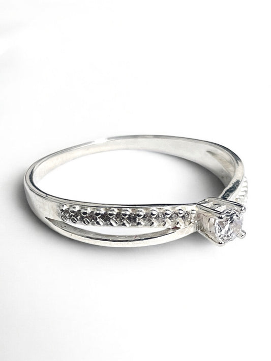 White Silver  Ring with CZ