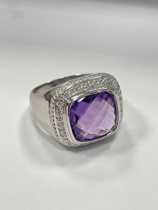 14K White Gold  Ring with Diamond and Amethyst