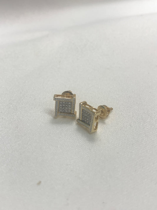 14K Yellow Gold  Earring with Diamond