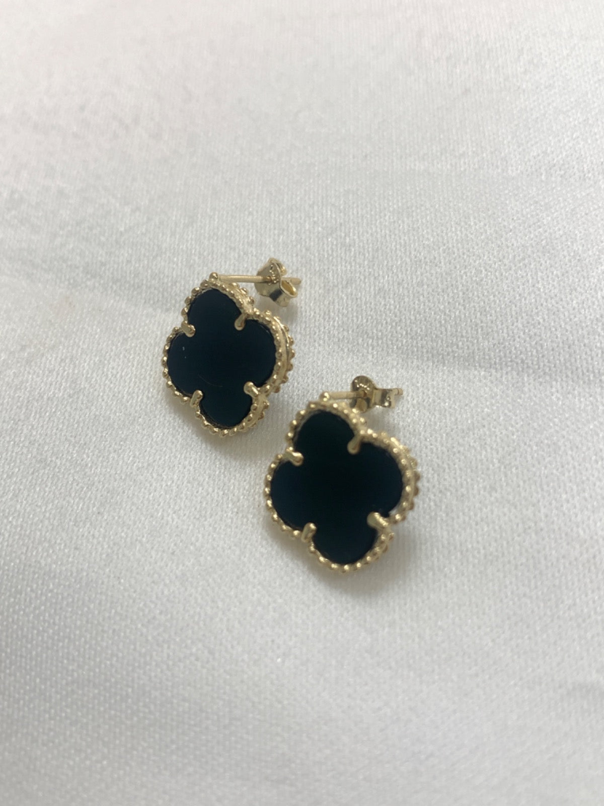 14K Yellow Gold  Earring with Onyx