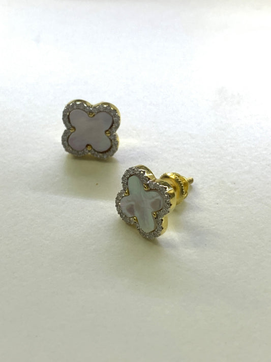 Brincho de trevo de ouro amarelo de 14k com diamante