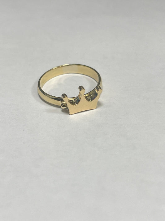 18K Yellow Gold Crownd  Ring