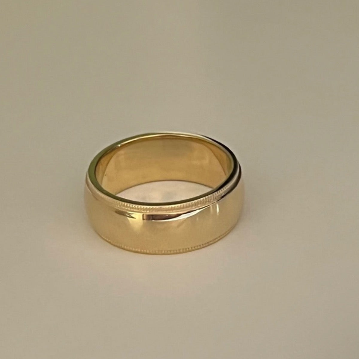 18K Yellow Gold  Wedding Band