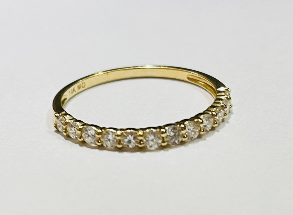 14K Yellow Gold  Wedding Band with Diamond
