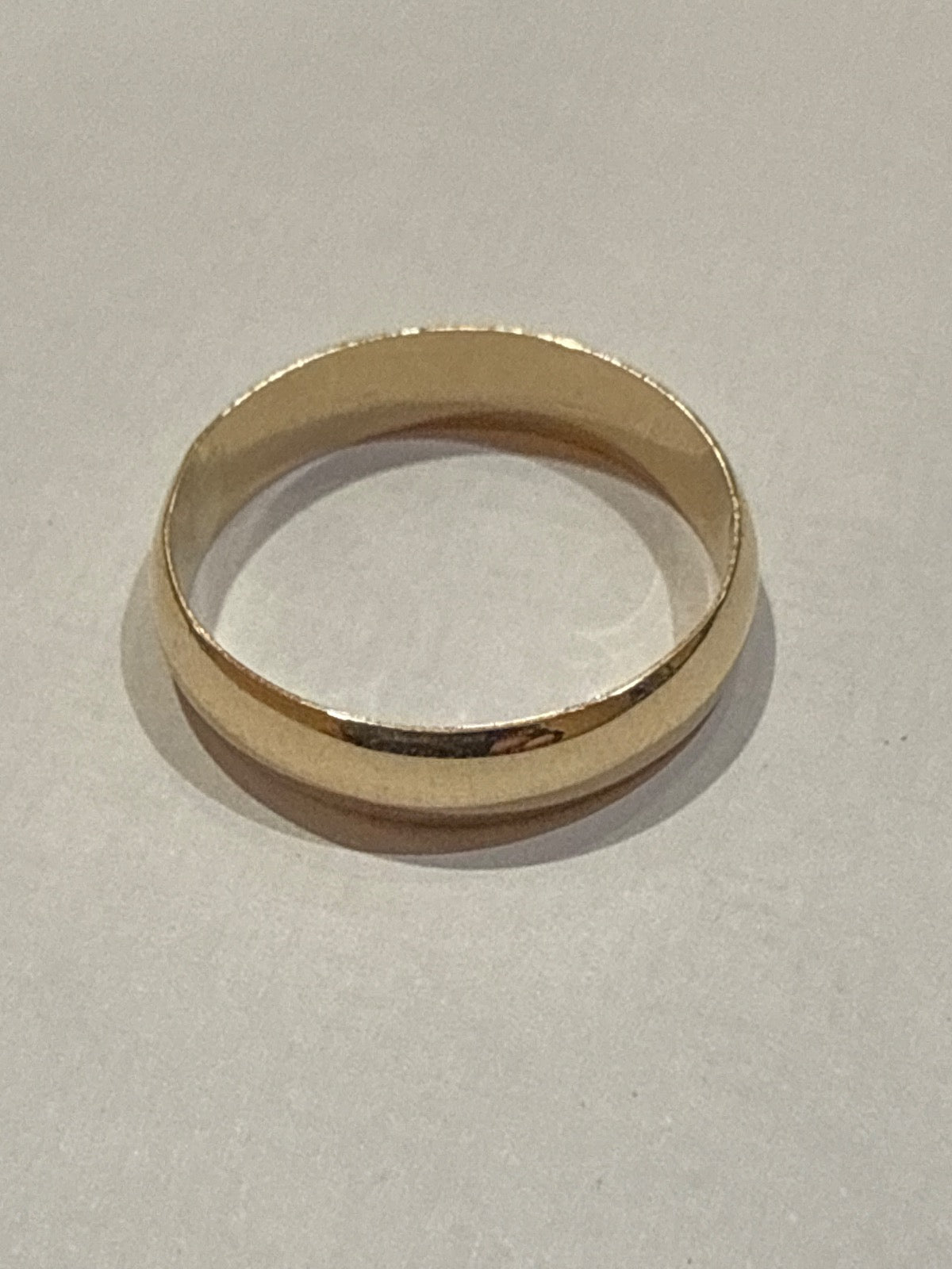 14K Yellow Gold Traditional Wedding Band