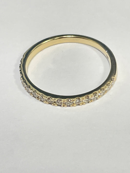 14K Yellow Gold  Ring with Diamond