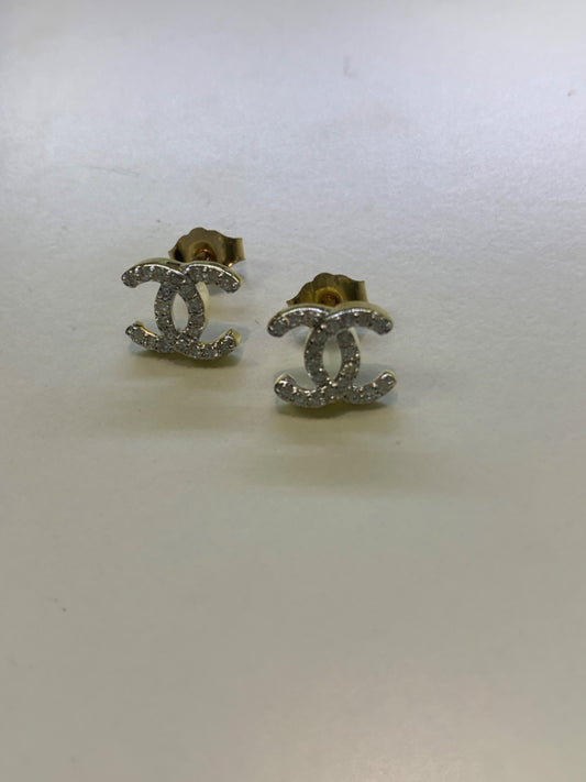 14K Yellow Gold  Earring with Diamond