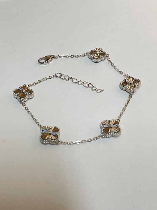White Silver Clover  Bracelet