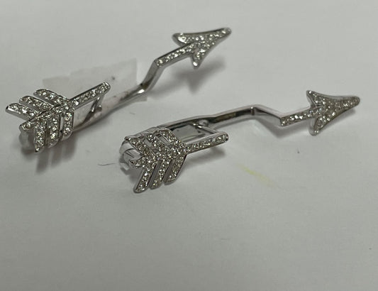 18K White Gold Arrow Earring with Diamond