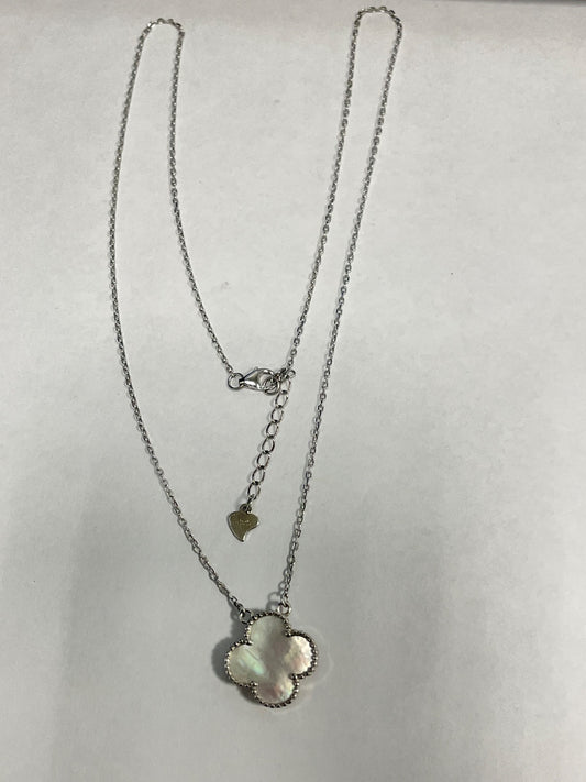 White Silver  Lover  Necklace with Mother Of Pearl