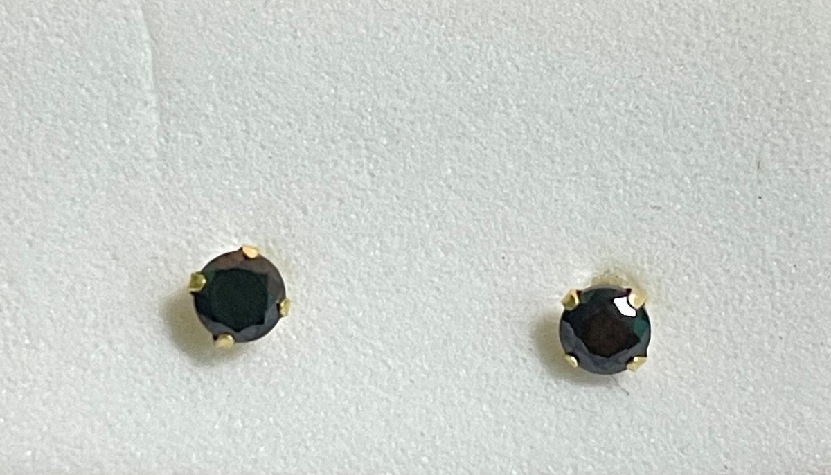 18K Yellow Gold  Earring with CZ