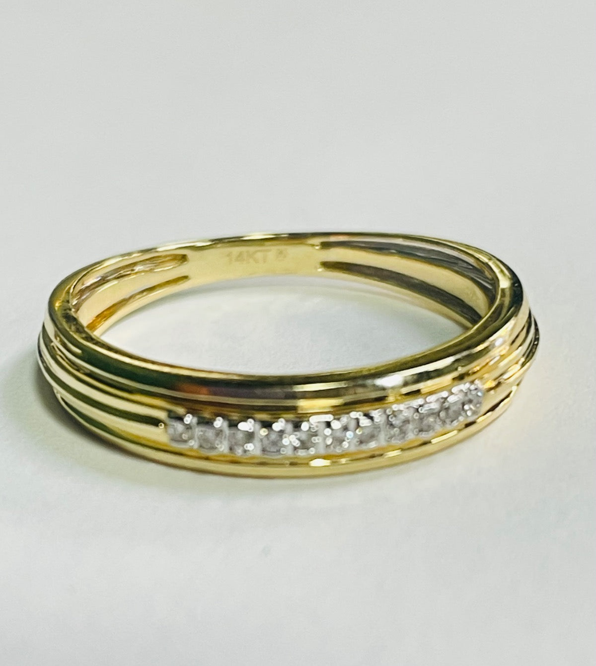14K Yellow Gold  Wedding Band with Diamond