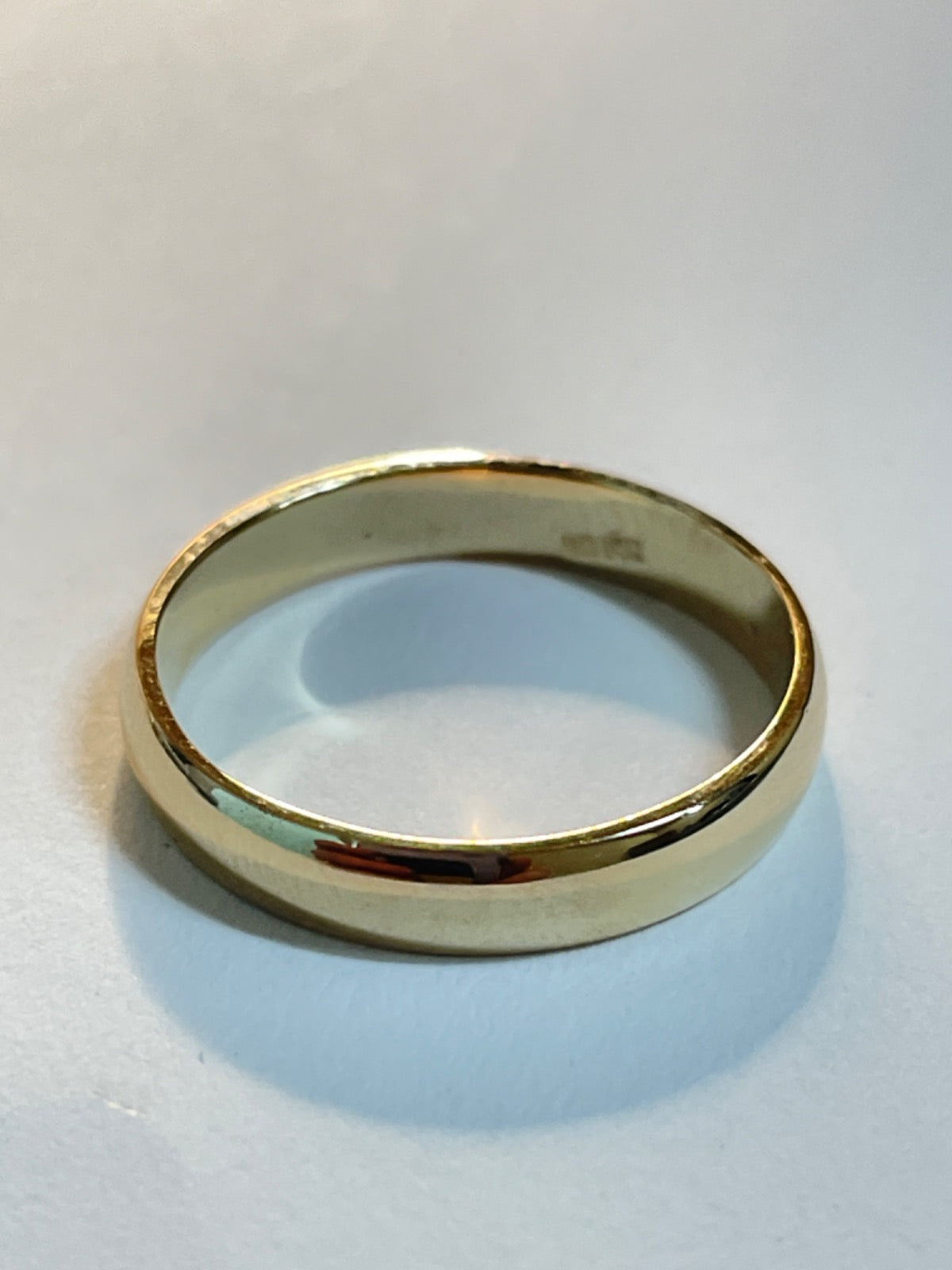 14K Yellow Gold  Wedding Band
