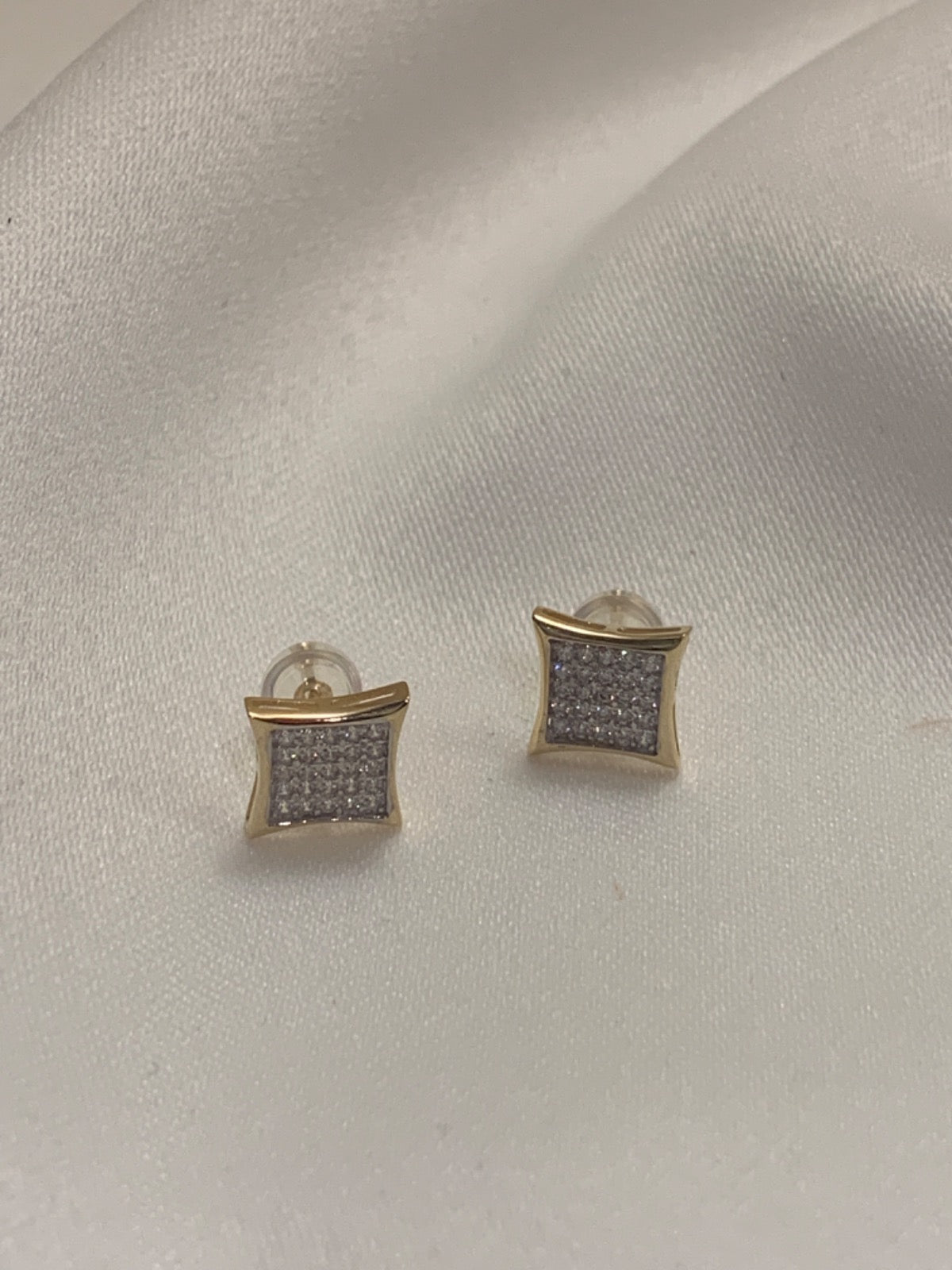 14K Yellow Gold  Earring with CZ