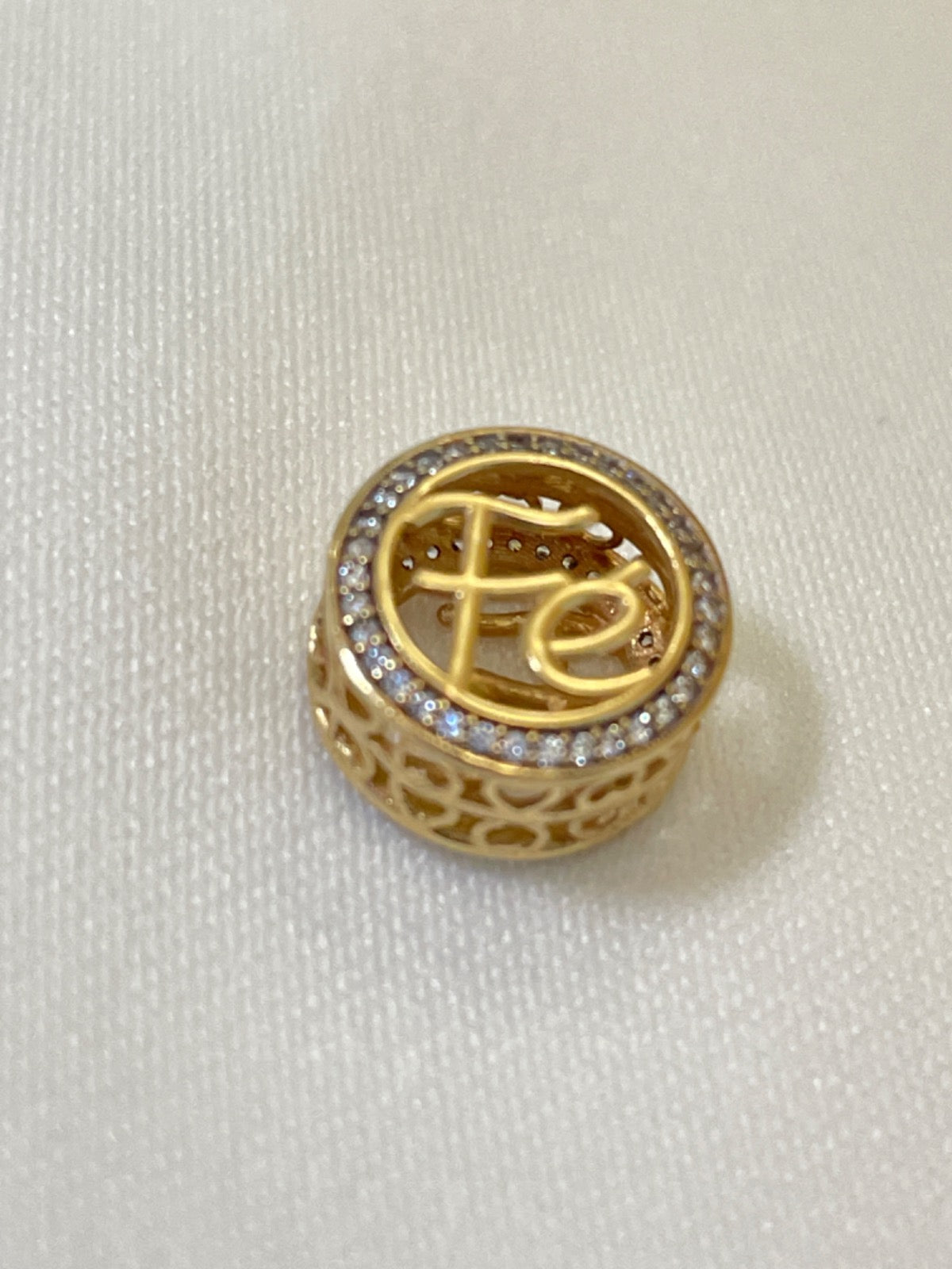 18K Yellow Gold “Fé”  Charm with CZ