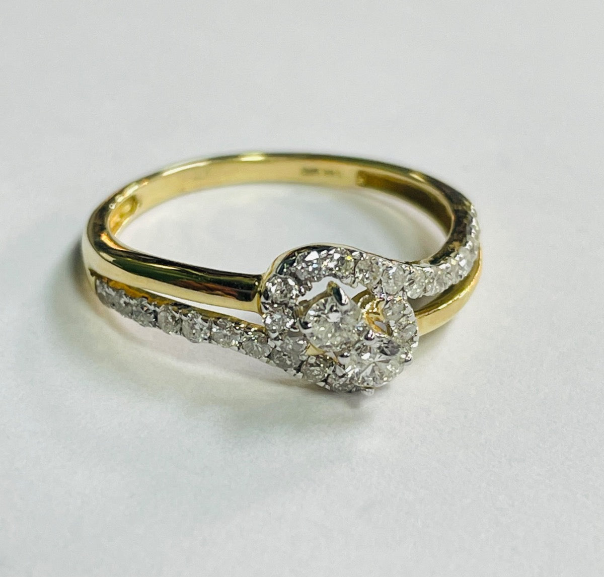 14K Yellow Gold  Engagement Ring with Diamond