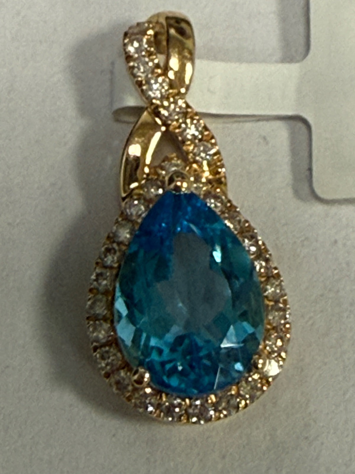 14K Yellow Gold  Pendant with Diamond and Topaz