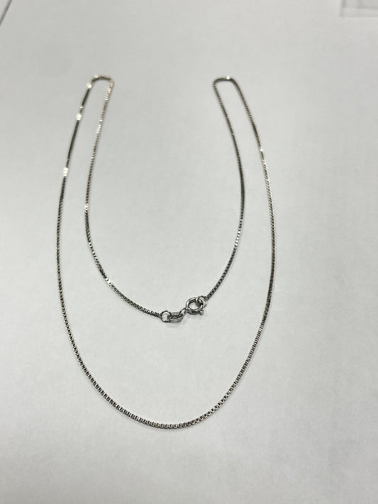 18K White Gold Box Chain