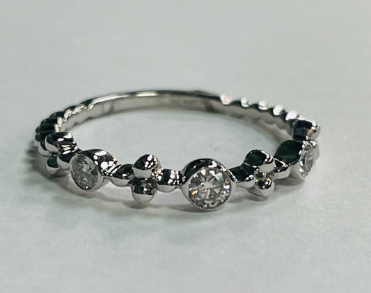 14K White Gold  Ring with Diamond