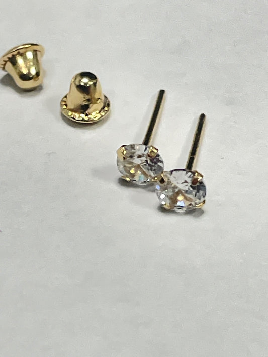 18K Yellow Gold  Earring with CZ