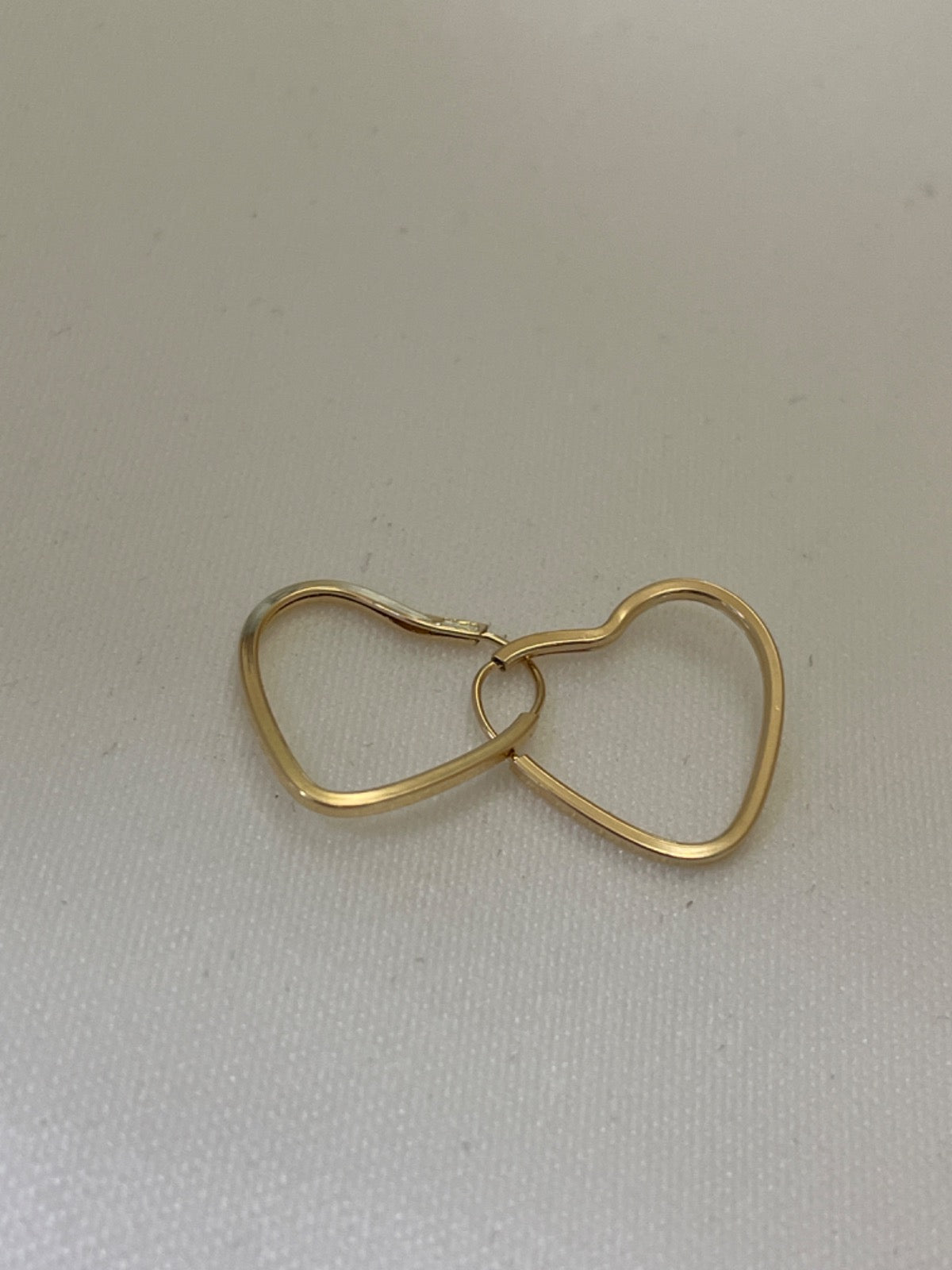 18K Yellow Gold Heart Earring