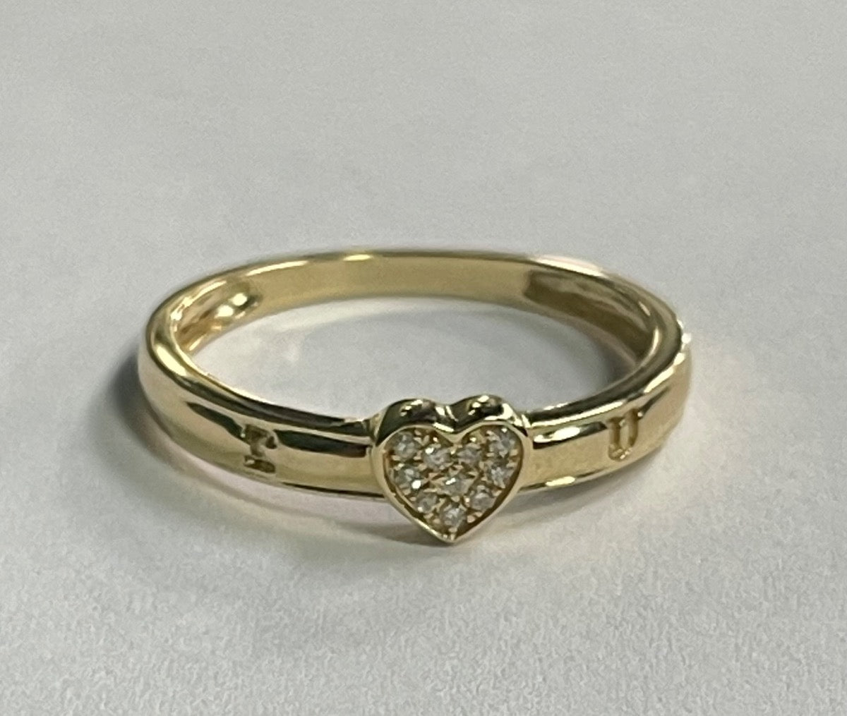 14K Yellow Gold  Ring with Diamond