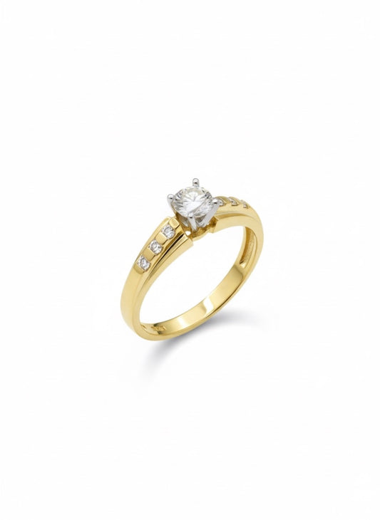 18K Yellow Gold  Engagement Ring with Diamond