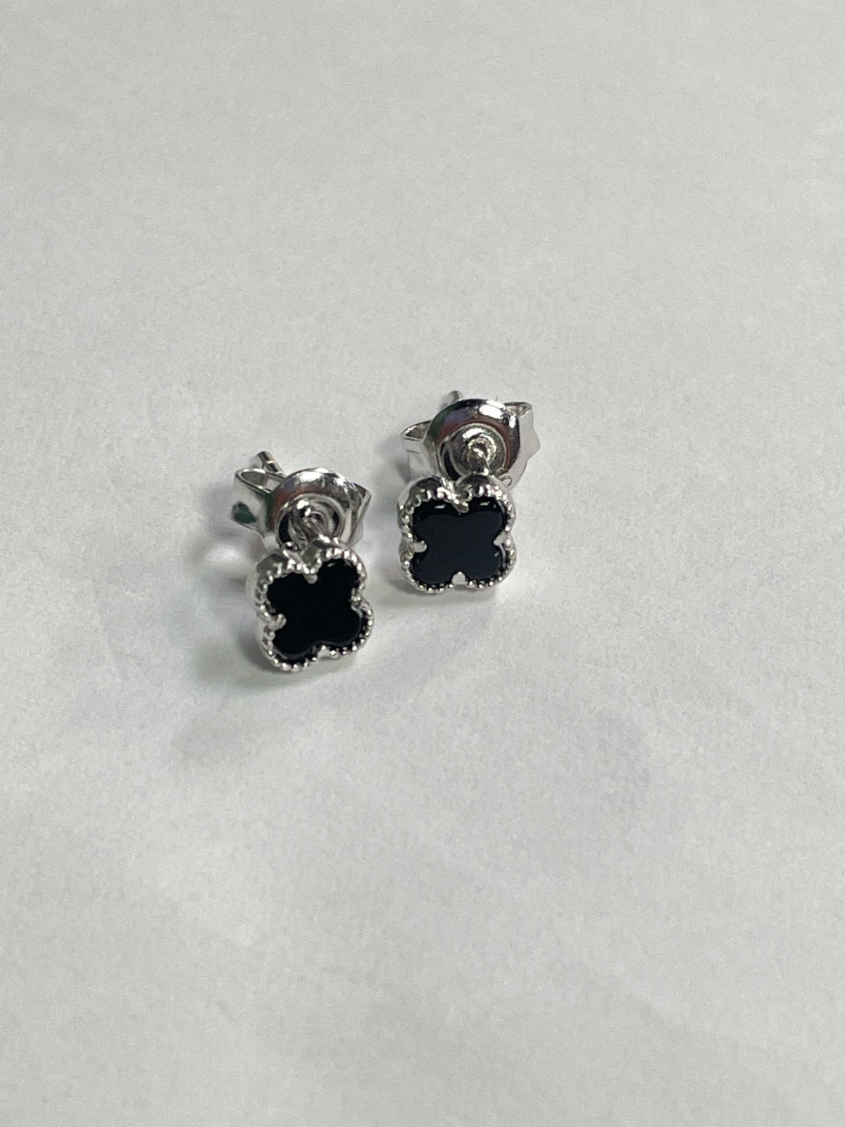 White Silver Clover  Earring with CZ