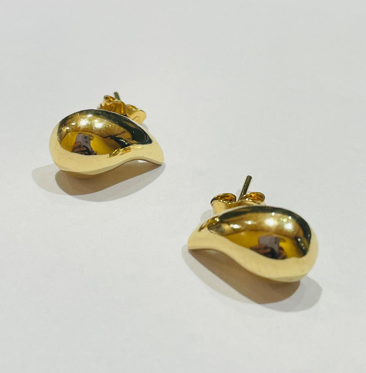 18K Yellow Gold  Earring
