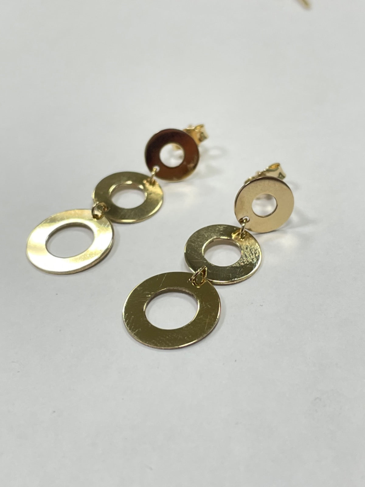 18K Yellow Gold Hanging Circles Earring