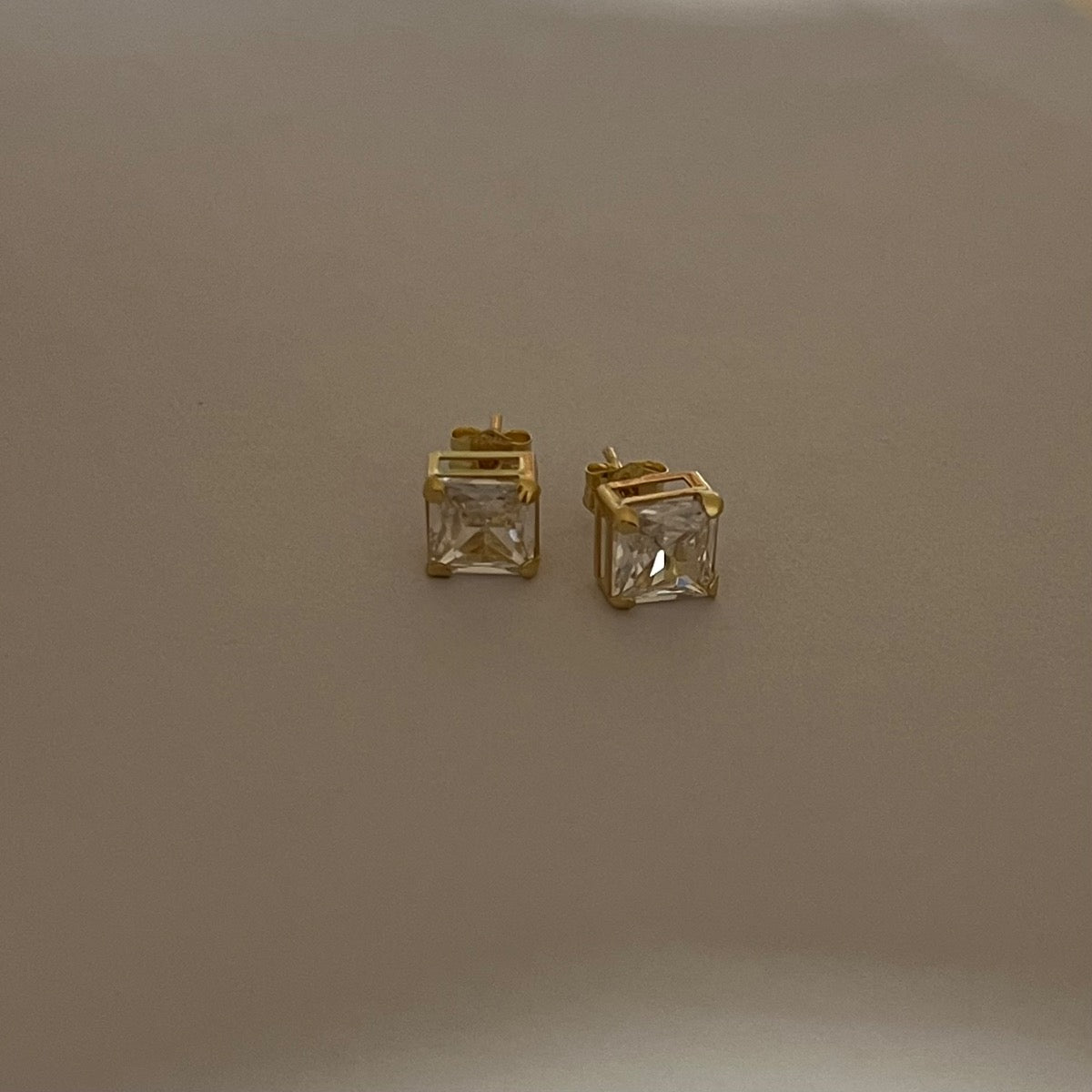 18K Yellow Gold Square  Earring with CZ