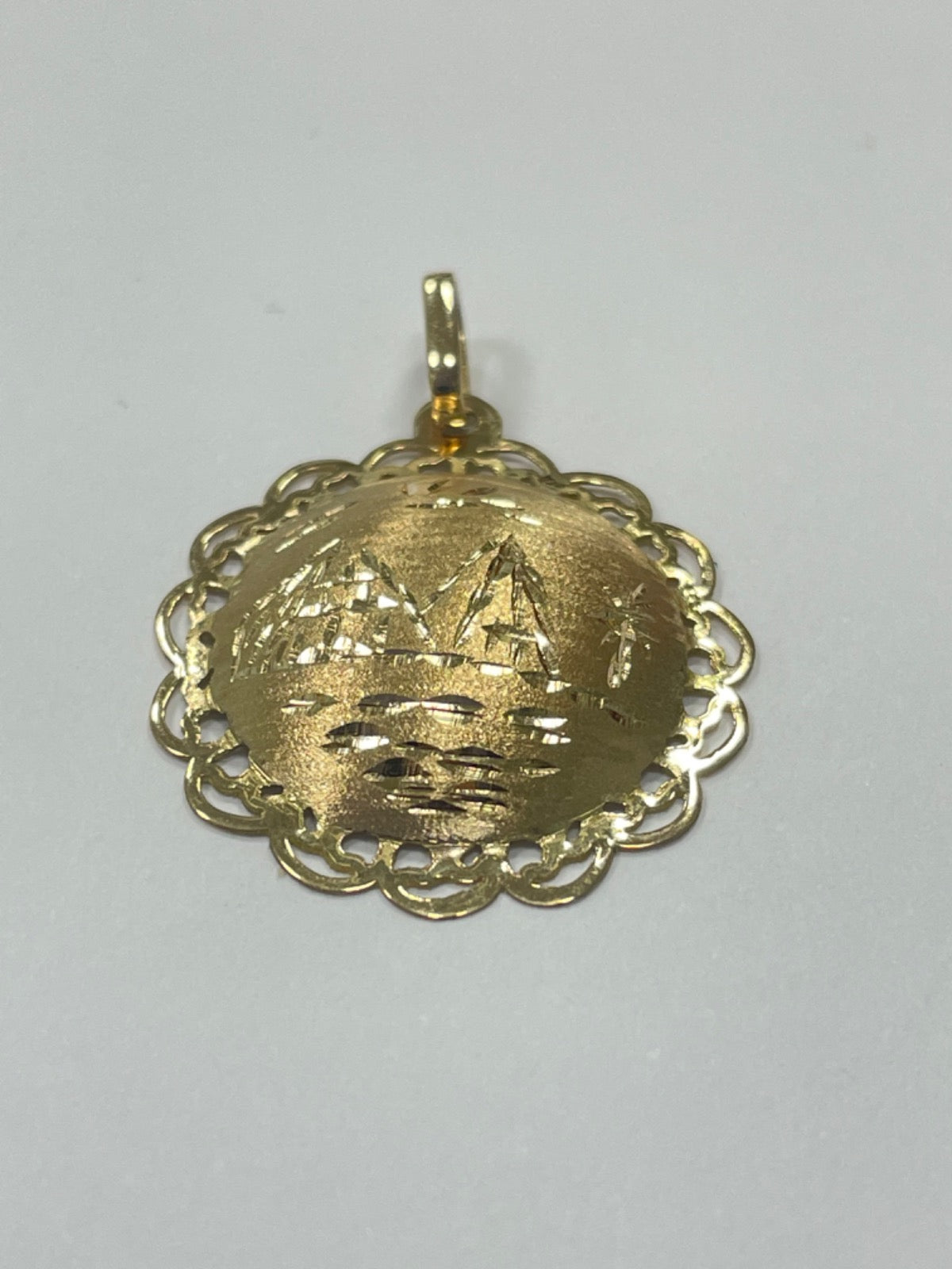 18K Yellow Gold  Pendant