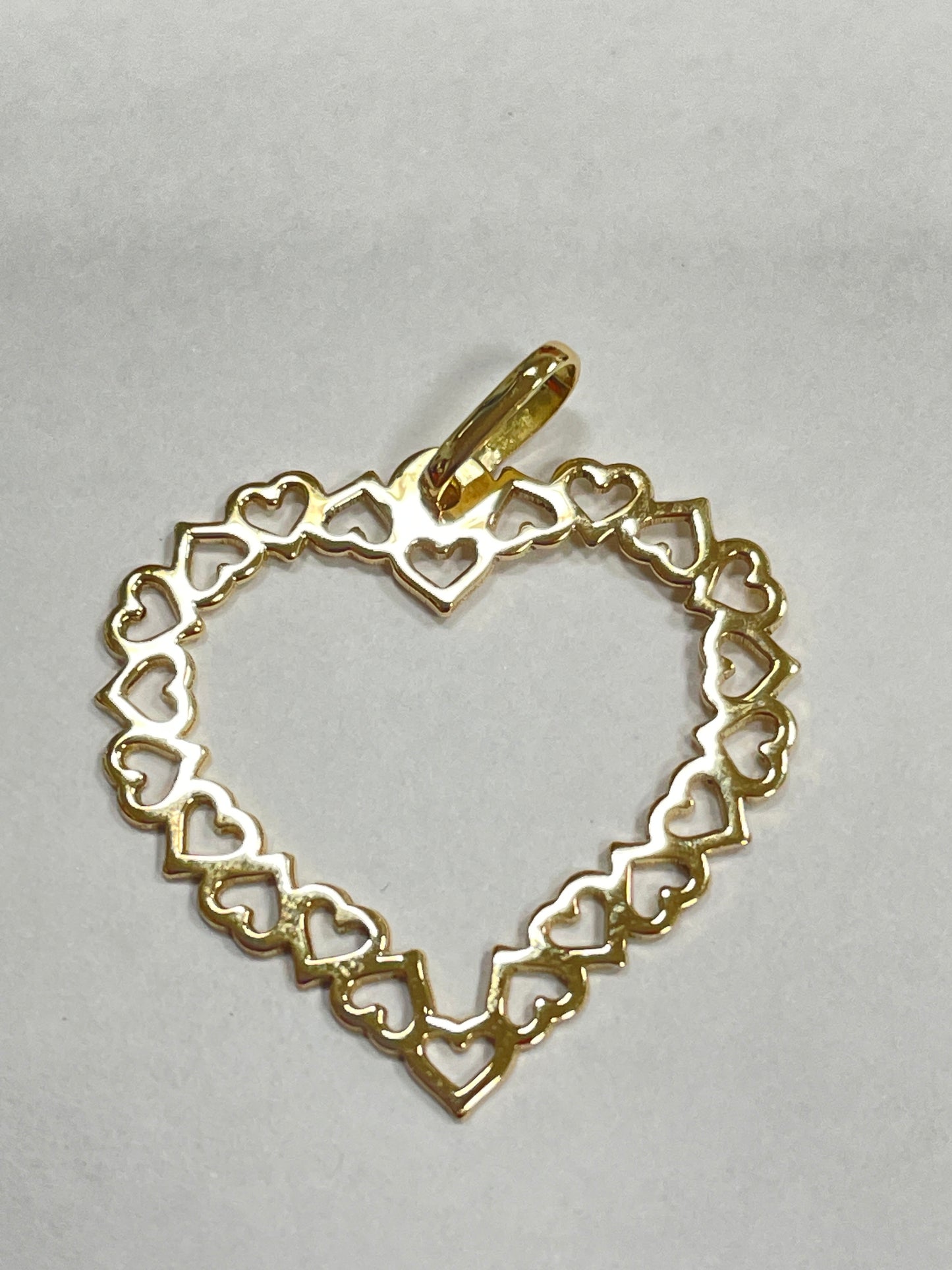 18K Yellow Gold  Hearts Pendant