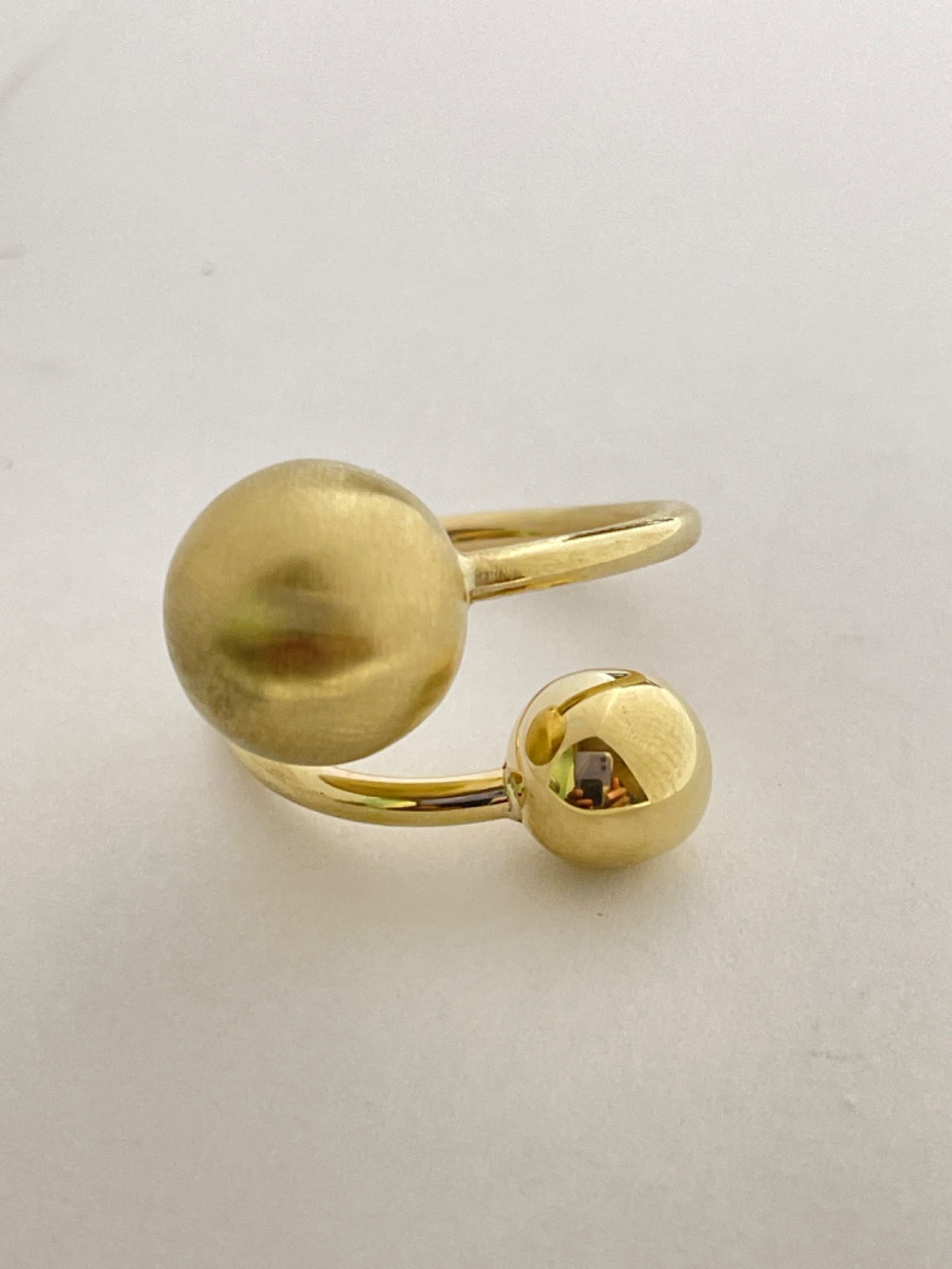 14K Yellow Gold Ball Ring