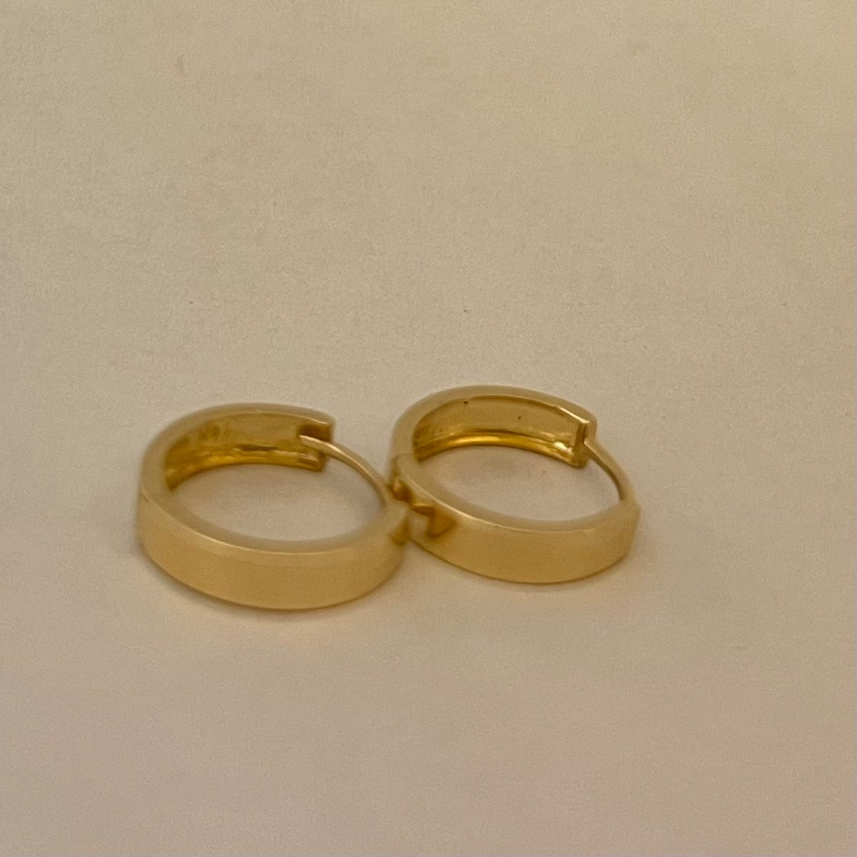 14K Yellow Gold Hoop  Earring