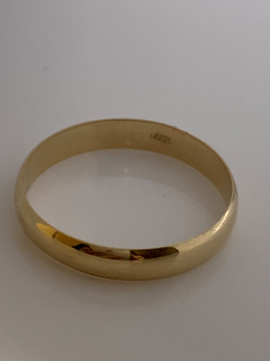 18K Yellow Gold  Wedding Band