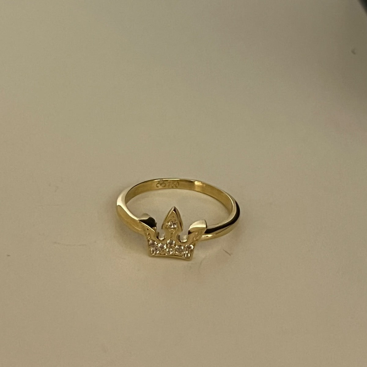 18K Yellow Gold Crown  Ring with CZ