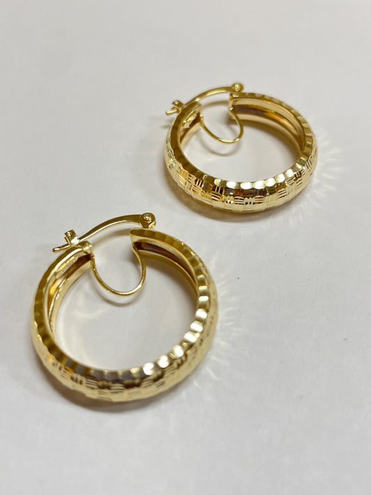 14K Yellow Gold Hoop Earring