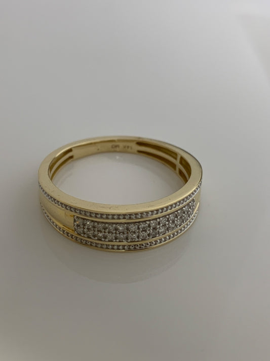 14K Yellow Gold  Wedding Band with Diamond