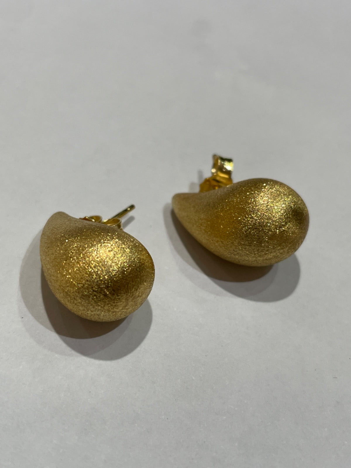 14K Yellow Gold Drop Earring