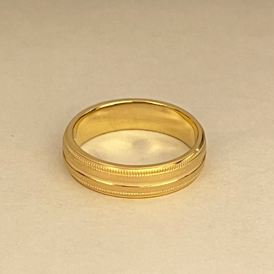 18K Yellow Gold  Wedding Band