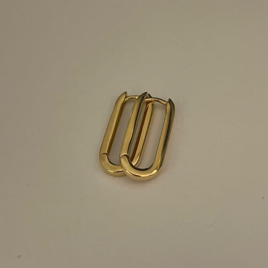 18K Yellow Gold Oval Hoop  Earring