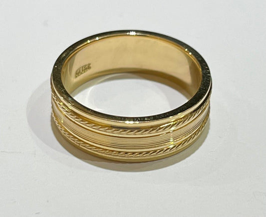 18K Yellow Gold  Wedding Band