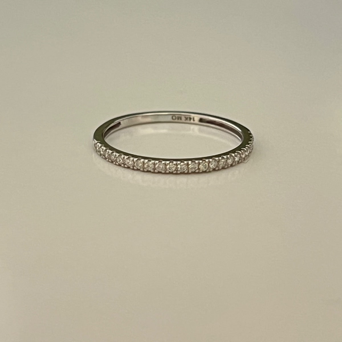 14K White Gold  Ring with Diamond