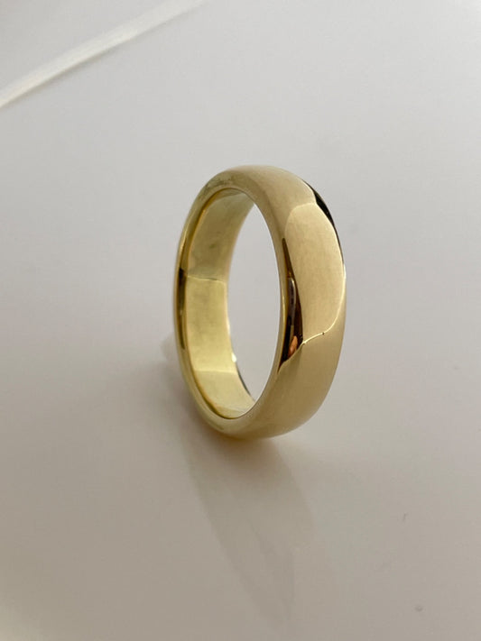 18K Yellow Gold  Wedding Band